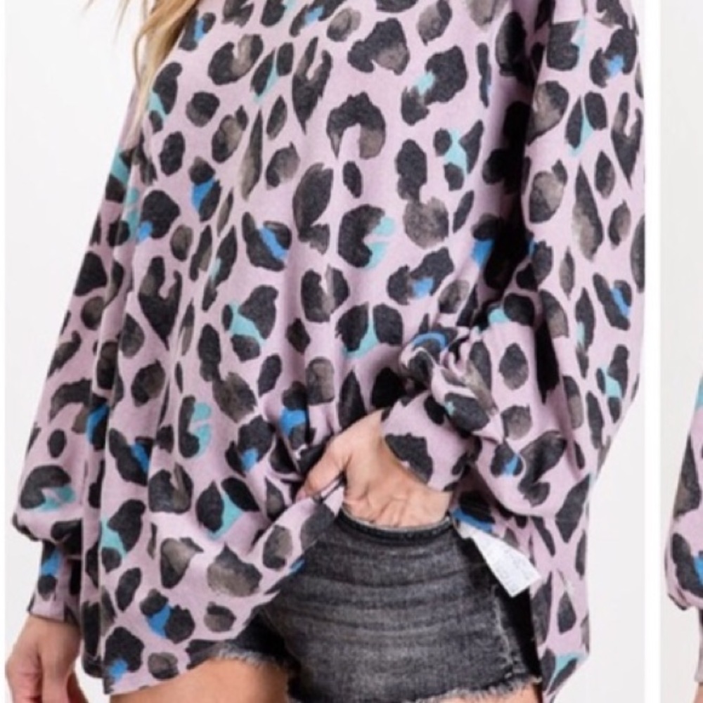 Soft knit leopard print top - Picture 6 of 7